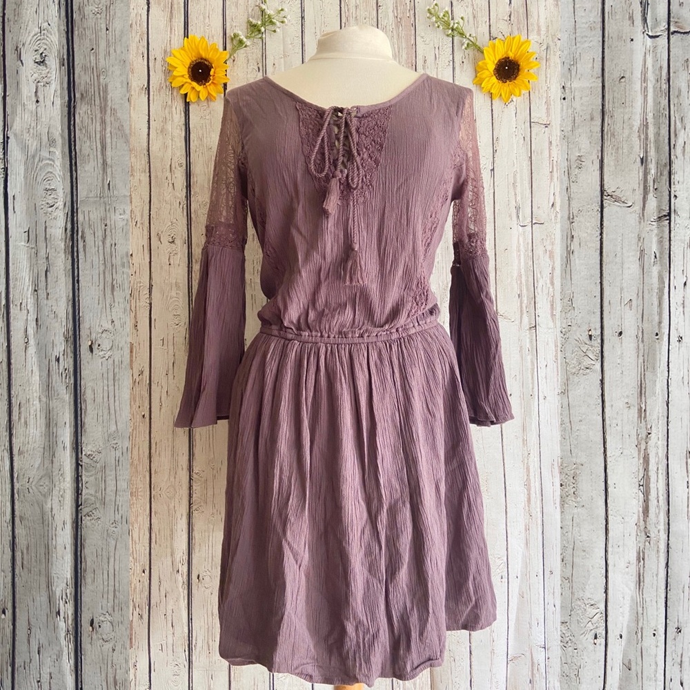 American Eagle purple summer dress with lace